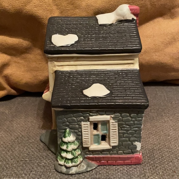 Christmas Village Ceramic Hardware Store, lighted option - Picture 6 of 12